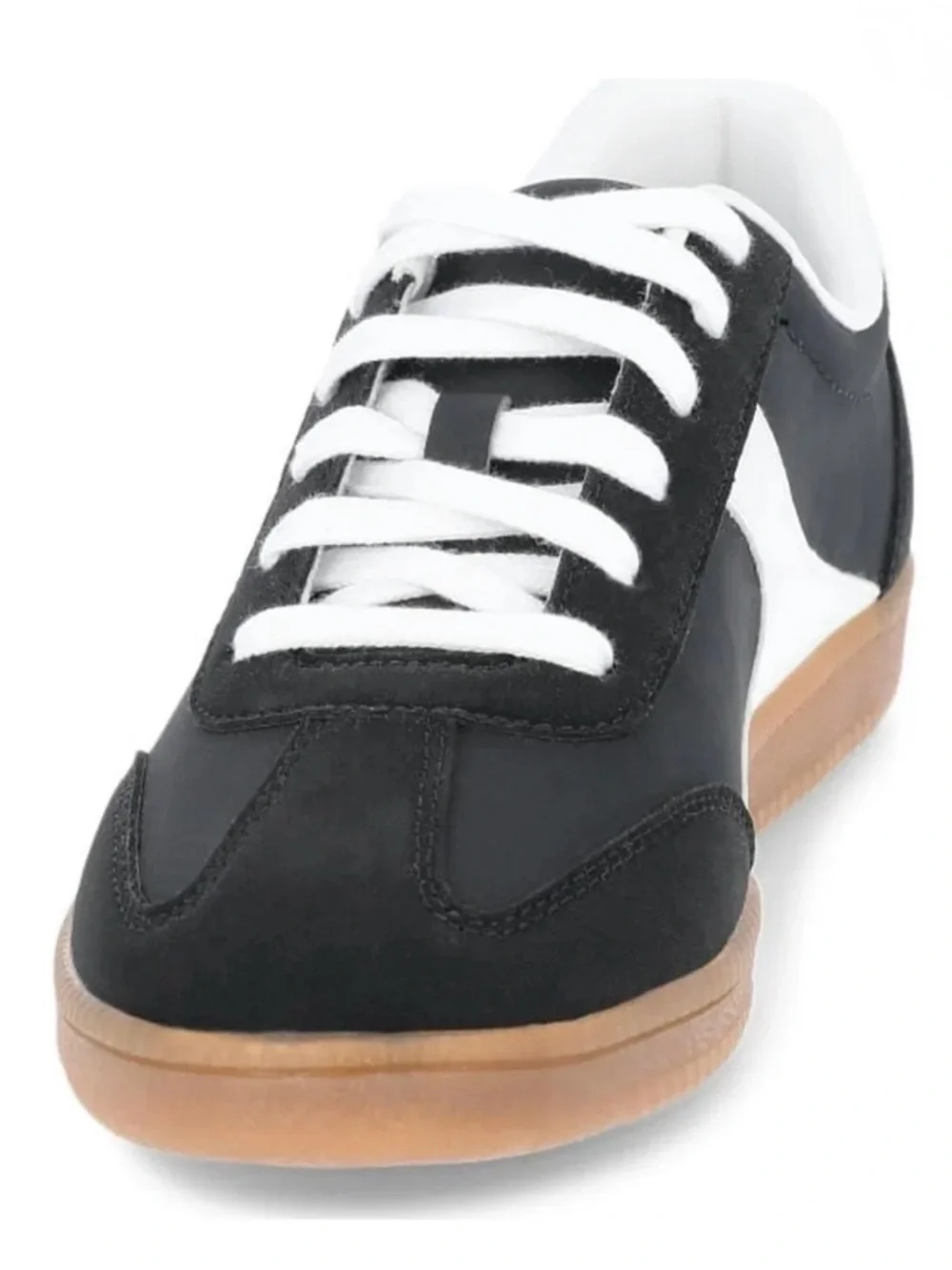 No Boundaries Low-Top Women’s Sneaker